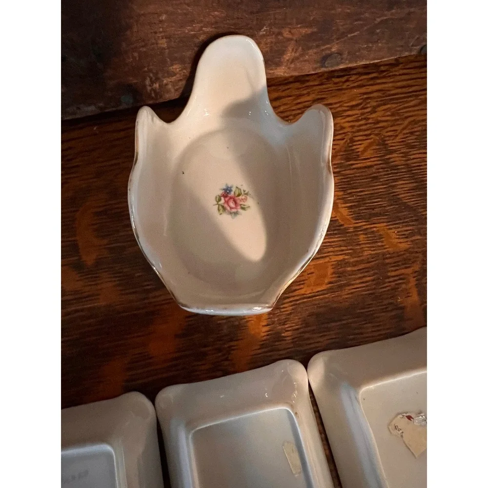 Vintage Japan Ceramic Bridge Set Playing Cards AshTrays Holder Queen Jack Ace